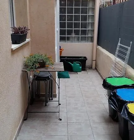 Suzanne Hébergement de vacances Nice